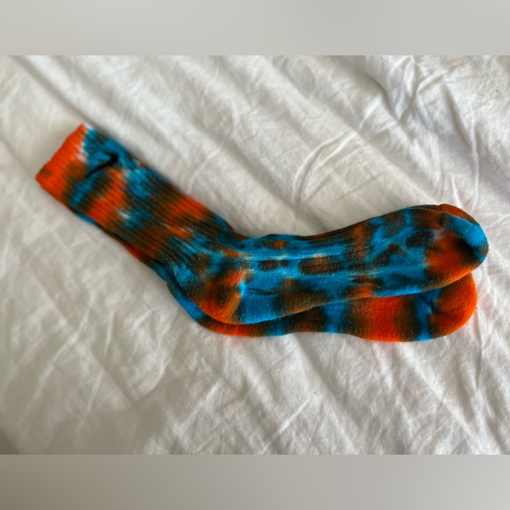 Nike Tie-Dyed Socks - Picture 2 of 5